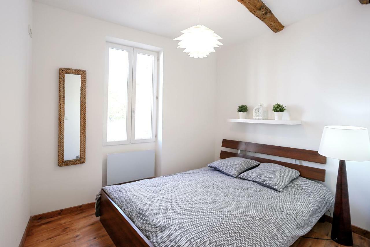 GregBnb-com - T2 Cosy et design - PARKING INCLUS - WiFi - 15min Gare Toulon Exterior foto