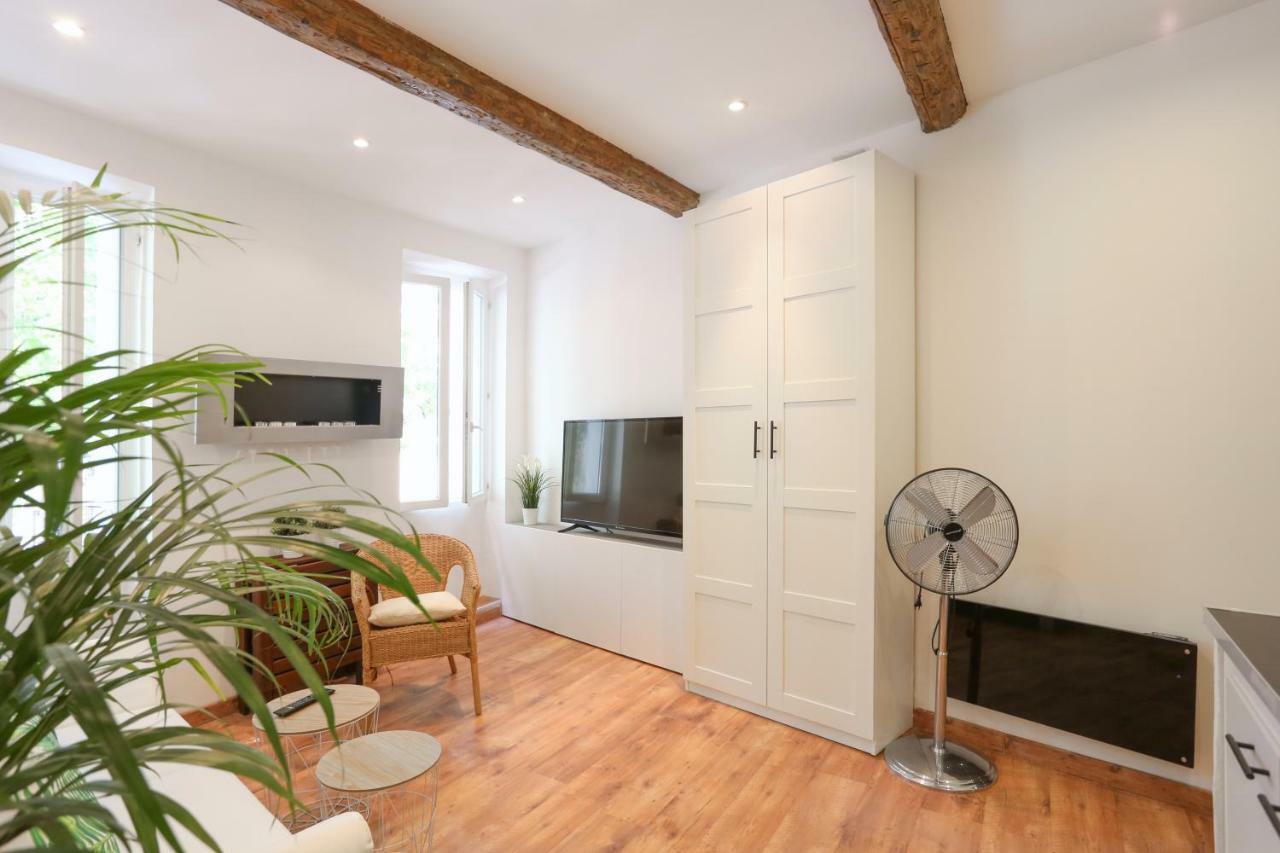 GregBnb-com - T2 Cosy et design - PARKING INCLUS - WiFi - 15min Gare Toulon Exterior foto