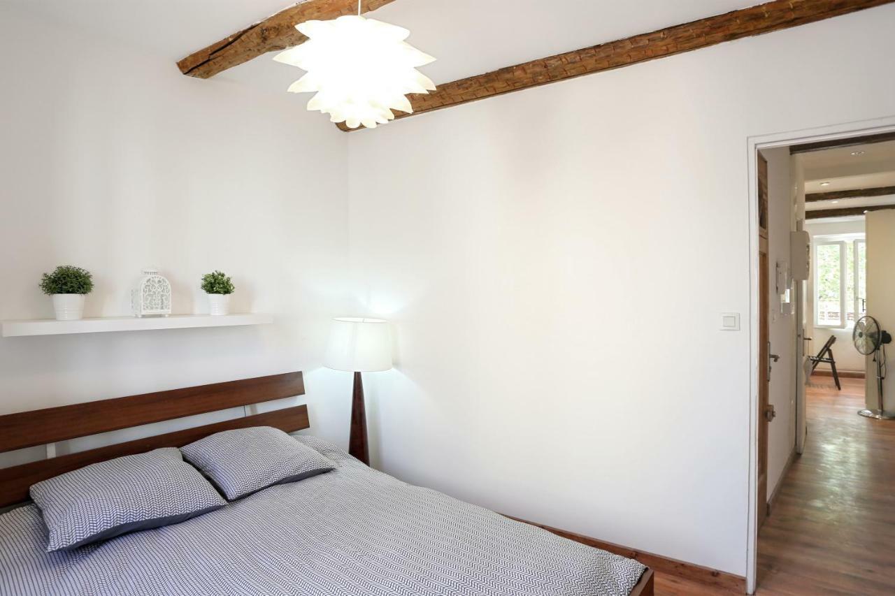 GregBnb-com - T2 Cosy et design - PARKING INCLUS - WiFi - 15min Gare Toulon Exterior foto